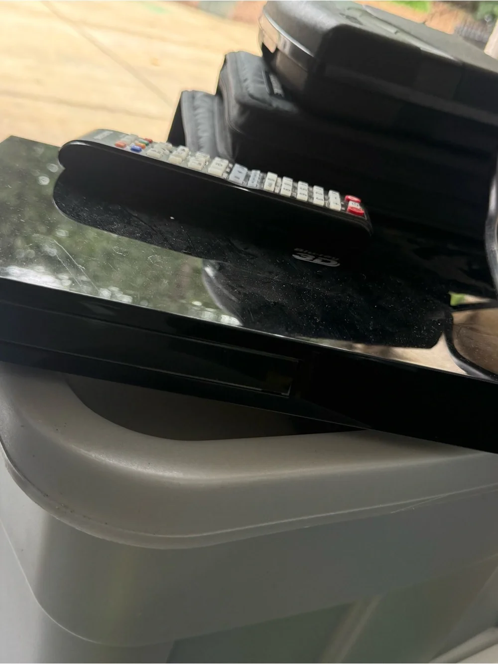 Samsung Black Gloss Media Player with Remote